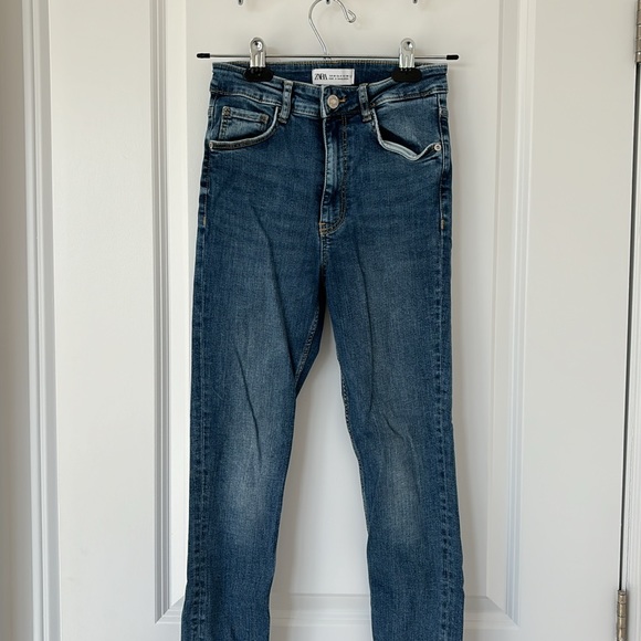 Zara Skinny Jeans - Picture 3 of 3